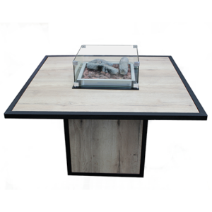 Stijlvolle vierkante vuurtafel met modern design, ideaal voor sfeervolle avonden in de tuin of op het terras.